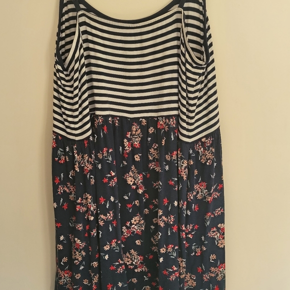 Torrid size 2 Super Soft Tank - Picture 3 of 5